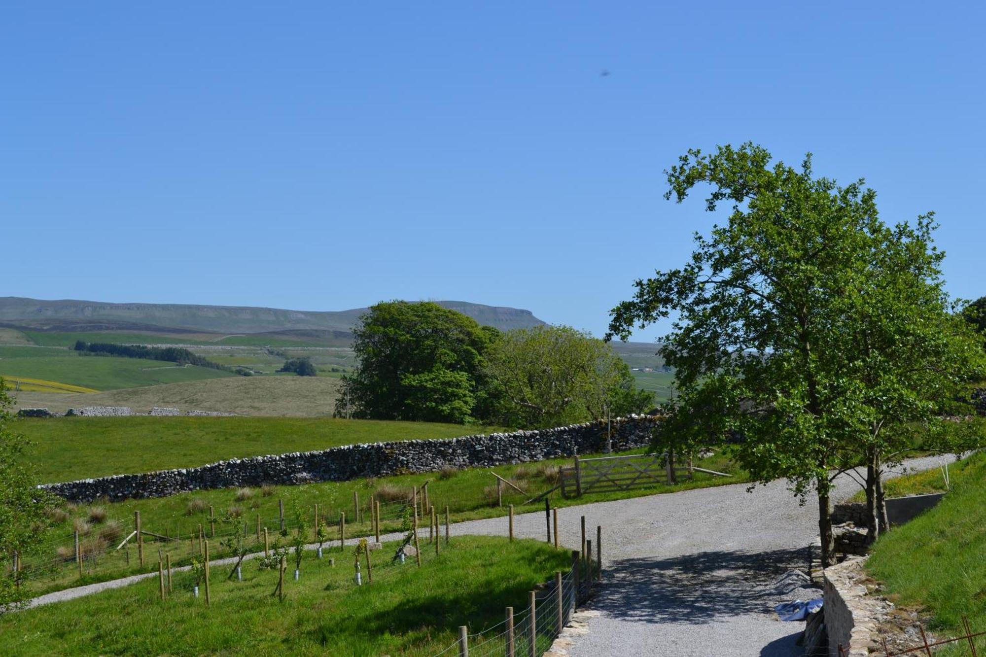 The Warren Lodge Cabin At Ashes Farm, Near Settle Luaran gambar